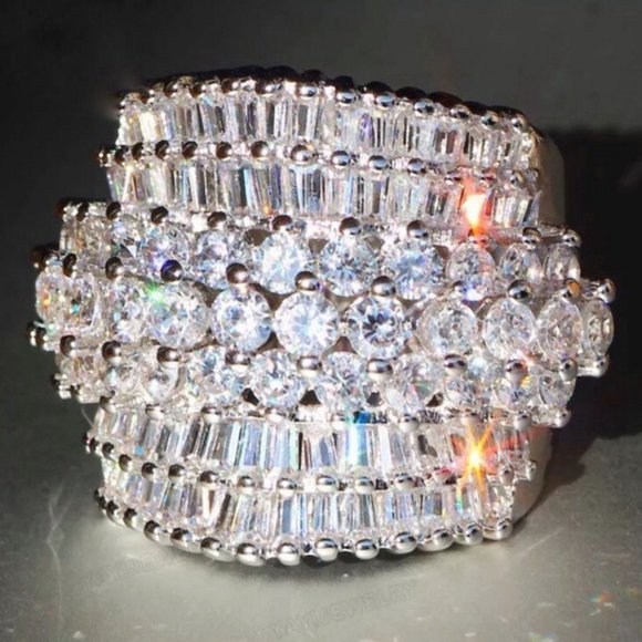 NEW 18 CT Silver Baguette Round Diamond Ring - Picture 2 of 3